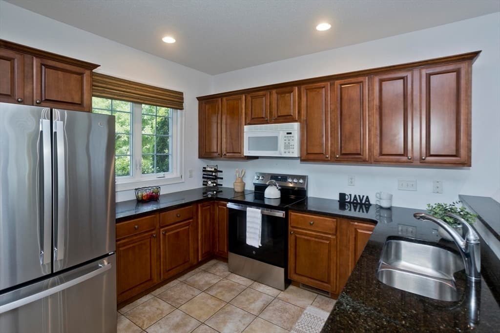 102 Lyman St # 102, South Hadley MA 01075 photo 5
