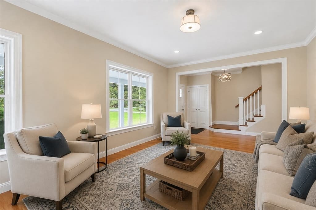 10 Homes Ave, Franklin MA 02038 photo 6