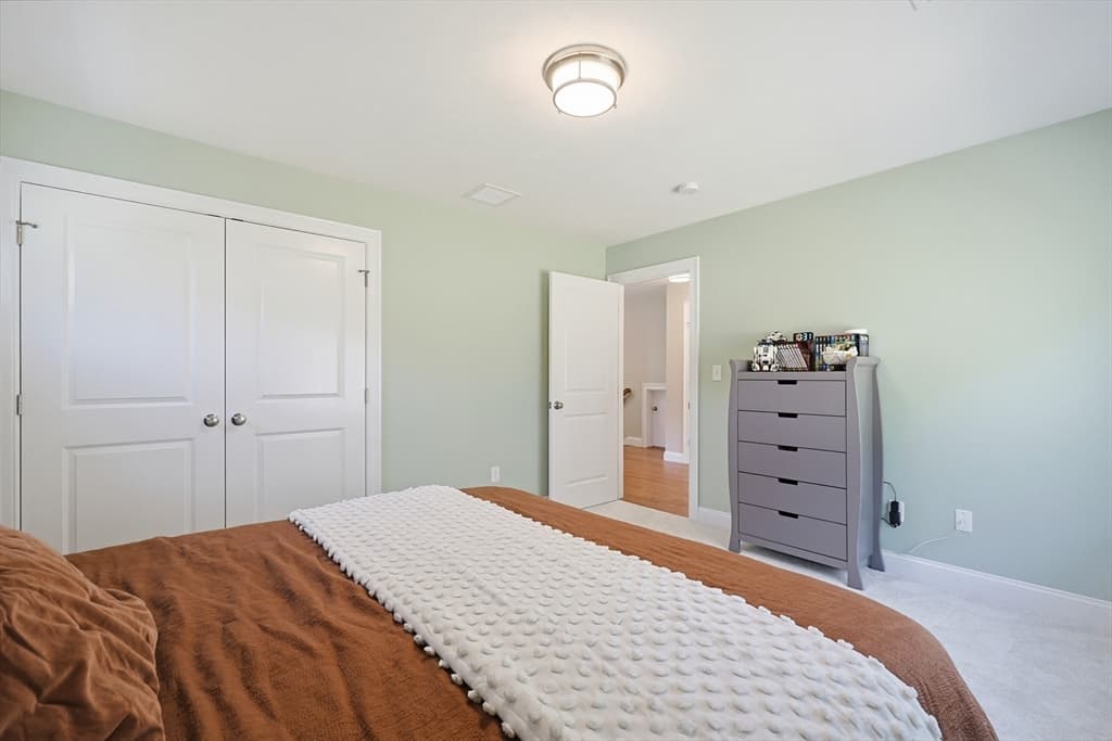 10 Homes Ave, Franklin MA 02038 photo 30