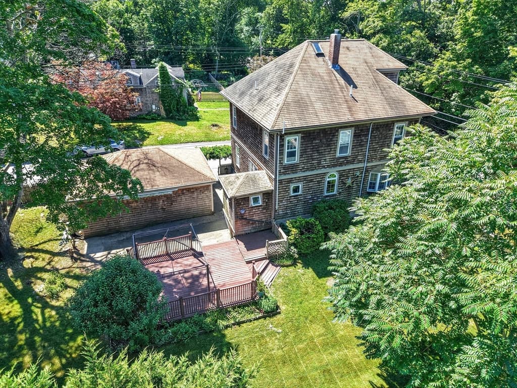 594 Slocum Rd, Dartmouth MA 02747 photo 3
