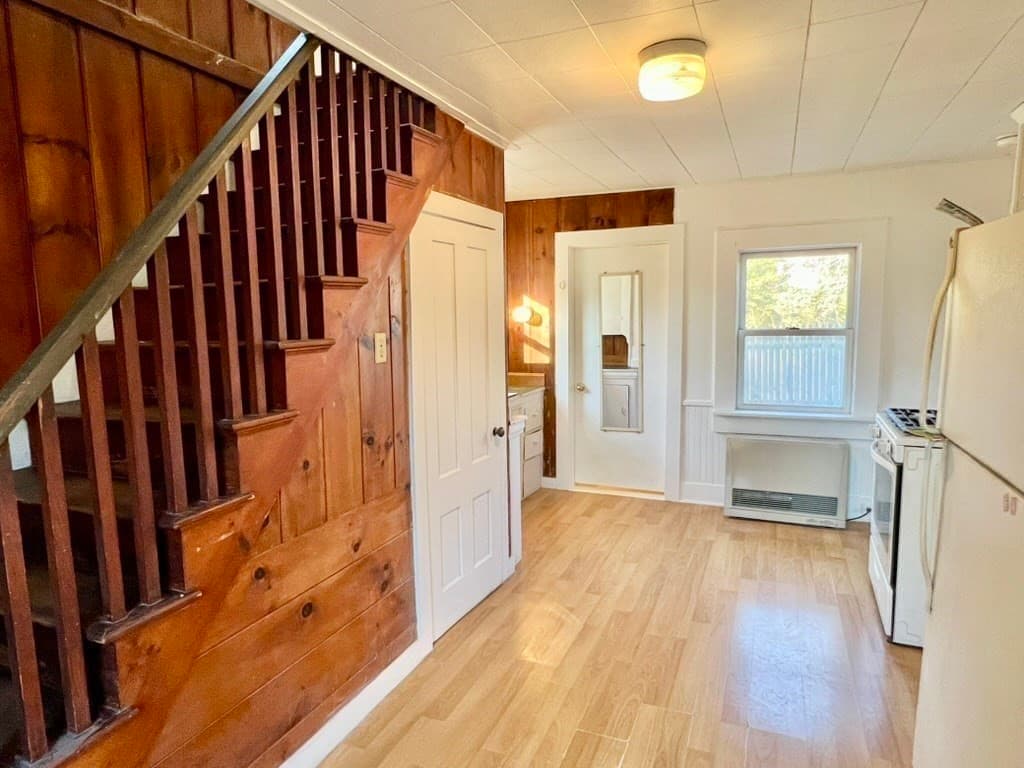 Single Family Residence at 26 Winthrop Ave, Oak Bluffs MA 02557, photo 26 of 28