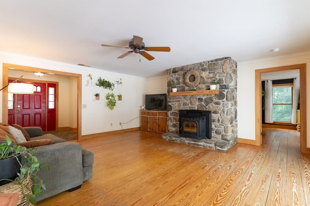 132 Springfield Rd, Belchertown MA 01007 photo 10