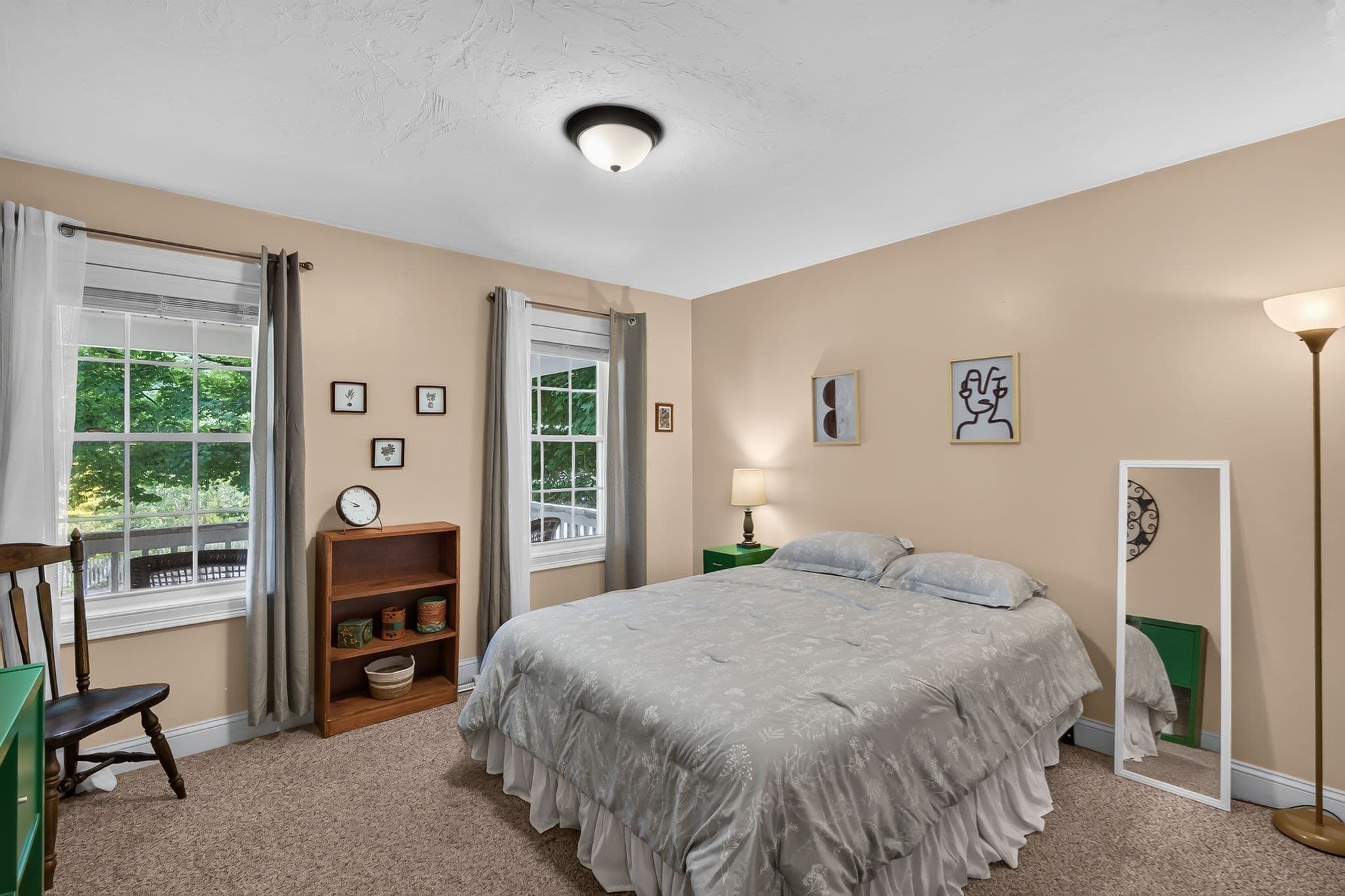 Single Family Residence at 100 Mechanic St, Warren MA 01083, Warren, photo 13 of 28