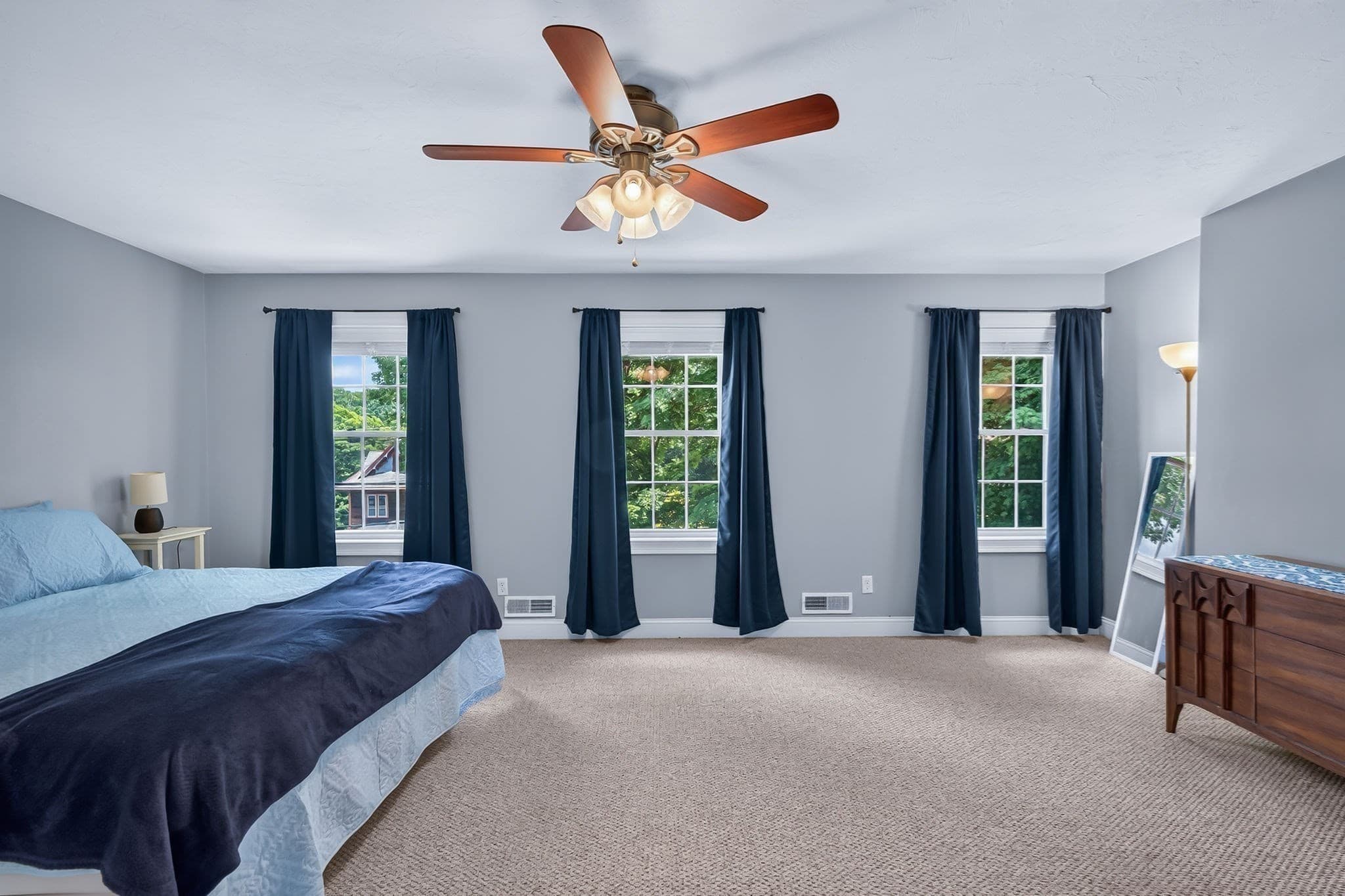 Single Family Residence at 100 Mechanic St, Warren MA 01083, Warren, photo 14 of 28