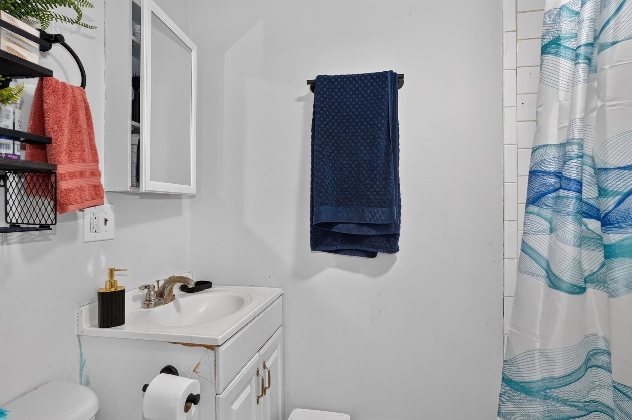 4 Family - 4 Units Up/Down at 308 Hollis St, Framingham MA 01702, Framingham, photo 13 of 27