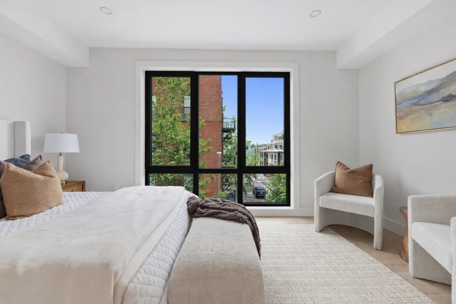 Condominium at 118 B Street # 302, Boston MA 02127, Boston, photo 6 of 13