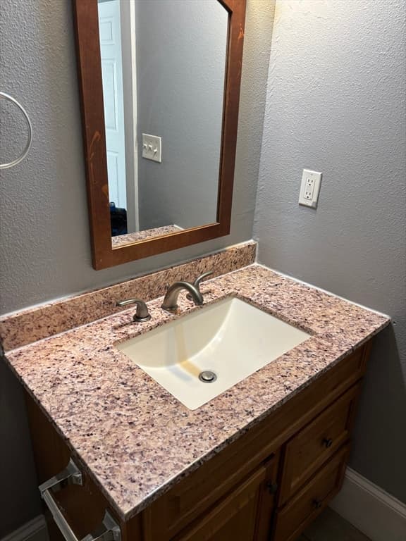 32 Nassau St, Chicopee MA 01013 photo 17
