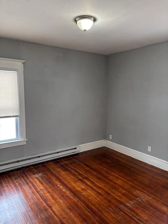 32 Nassau St, Chicopee MA 01013 photo 11