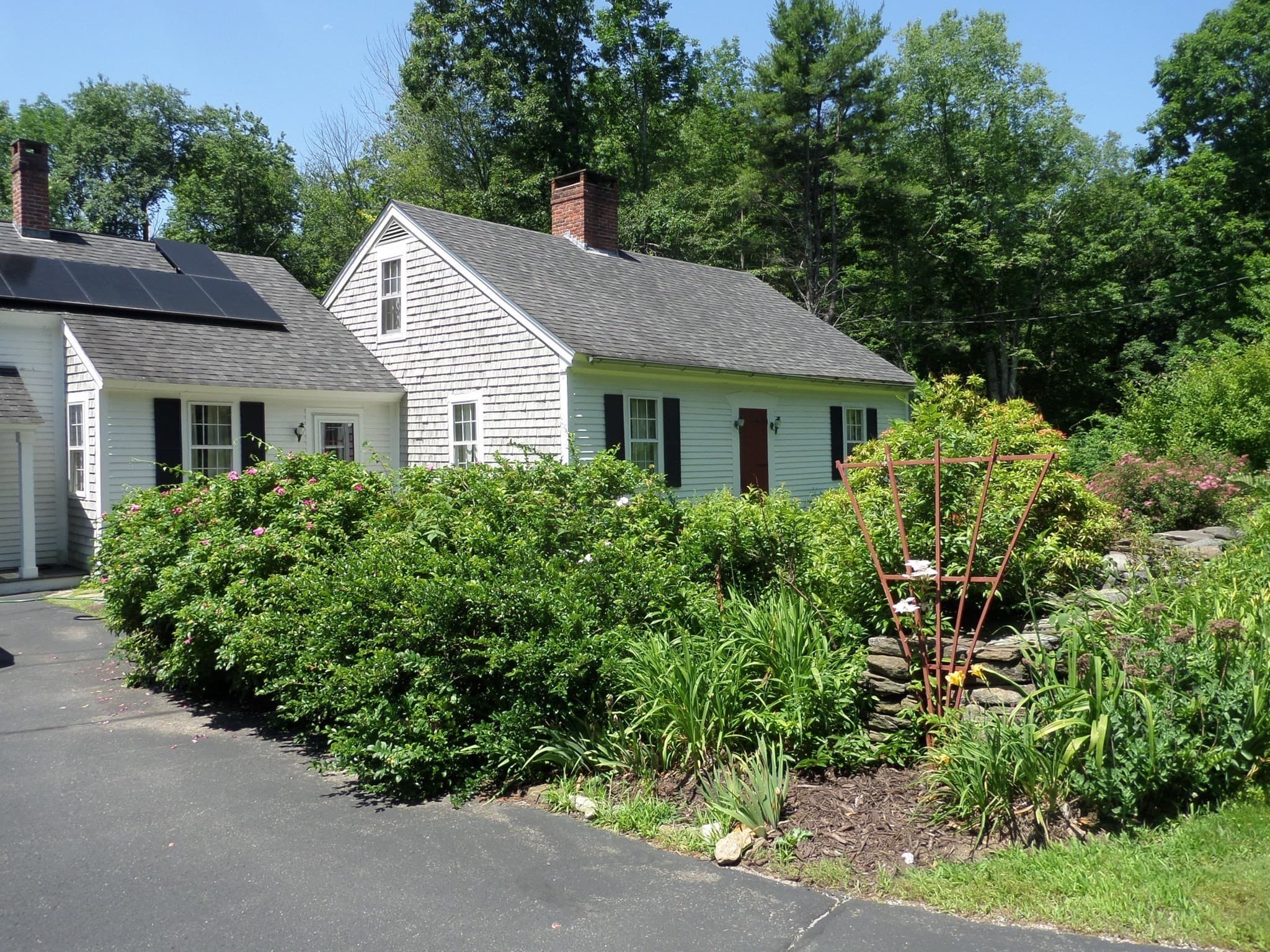 Single Family Residence at 3 Stage Rd, Chesterfield MA 01096, photo 2 of 40