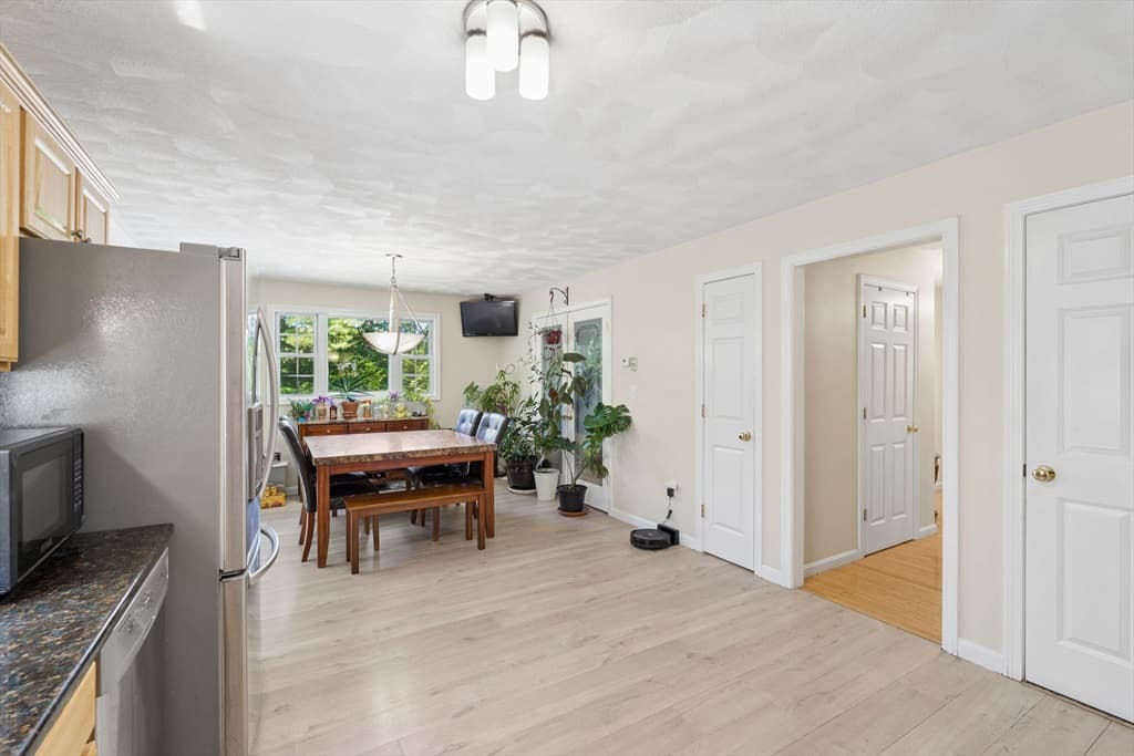 9 Perron Way, Lowell MA 01854 photo 12