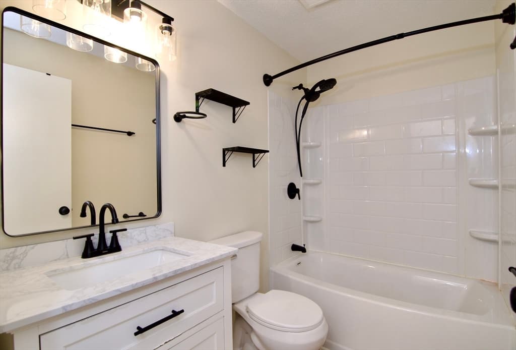 3162 Main St # 3162, Palmer MA 01069 photo 29
