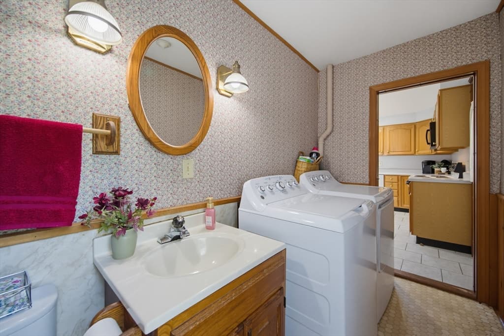 413 Goldthwaite Rd, Northbridge MA 01588 photo 13