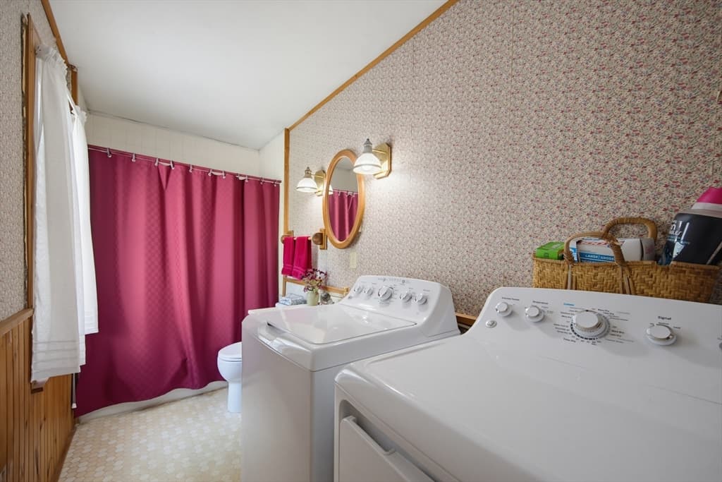 413 Goldthwaite Rd, Northbridge MA 01588 photo 14