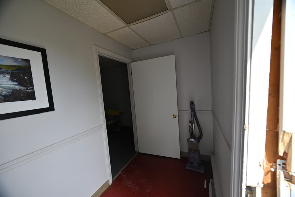 39 Wilbur St, Lowell MA 01851 photo 16