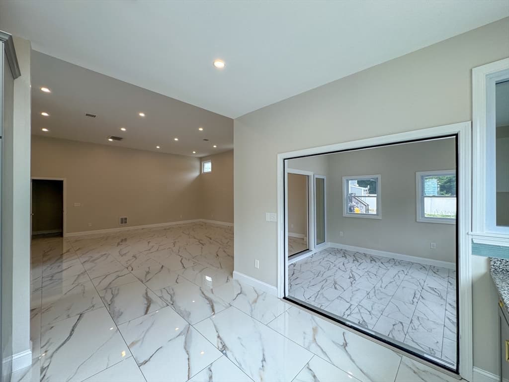 175 Wilbur Ave, Swansea MA 02777 photo 12