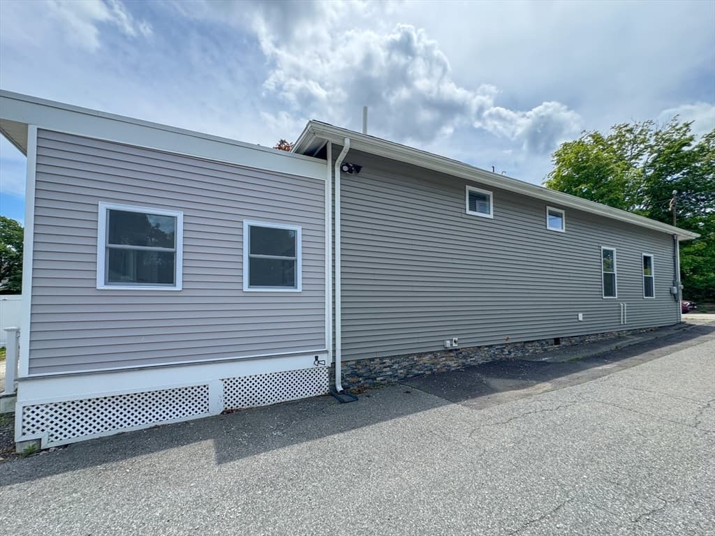 175 Wilbur Ave, Swansea MA 02777 photo 34