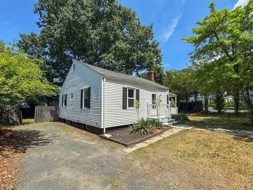4 Wolfe St, Springfield MA 01020 photo 21