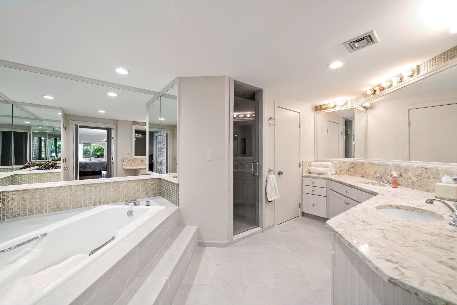 Condominium at 85 Algonquin Road # 85, Newton MA 02467, Newton, photo 25 of 42