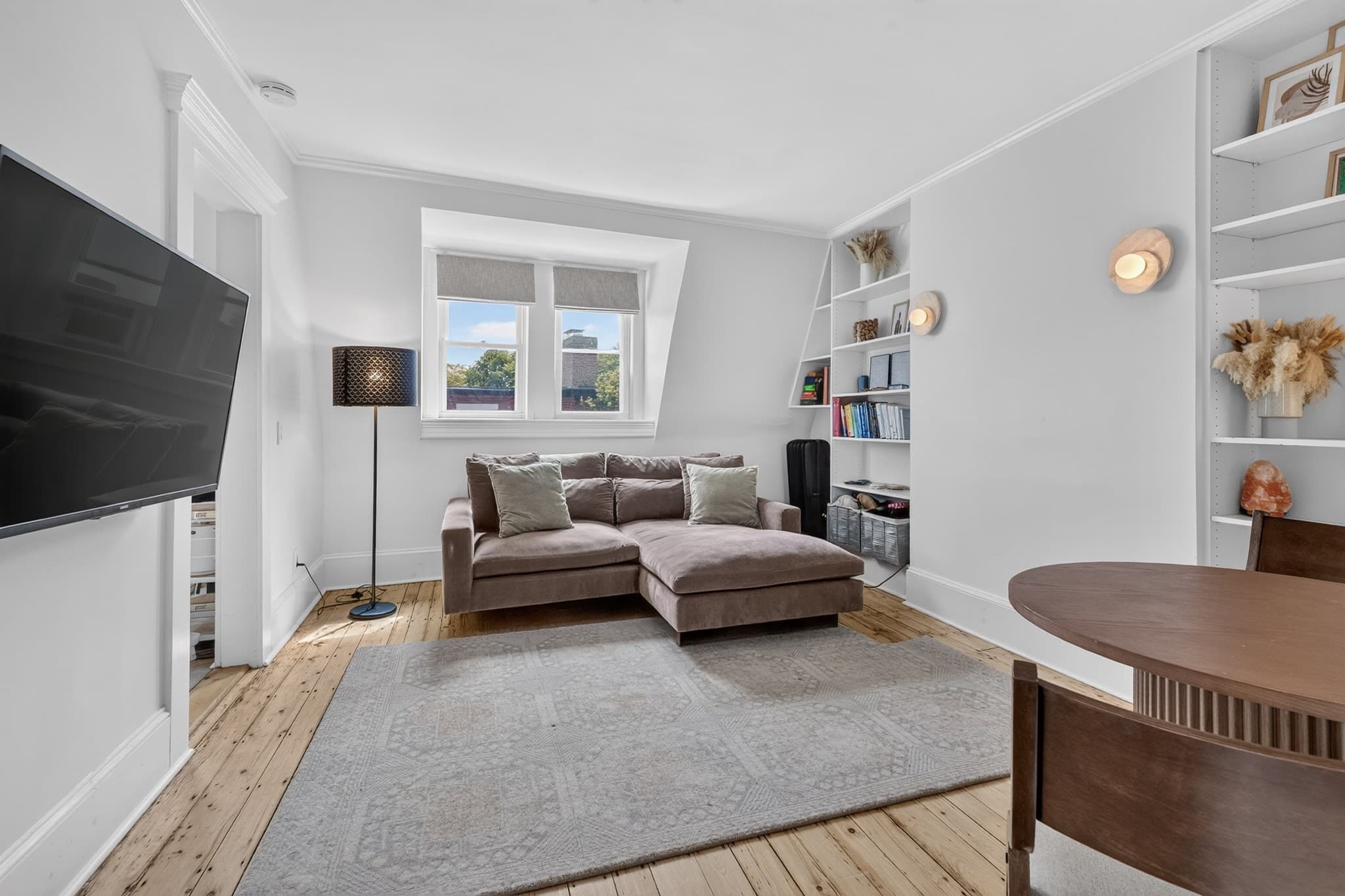 Condominium at 24 Harvard St # 4, Boston MA 02129, photo 2 of 9