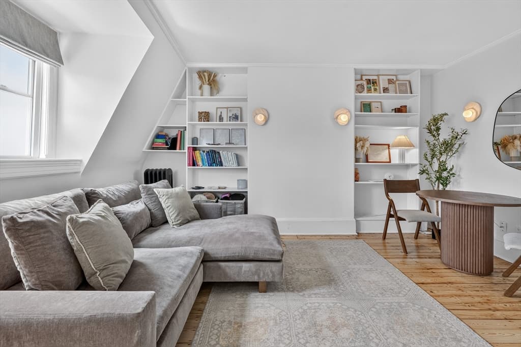24 Harvard St # 4, Boston MA 02129