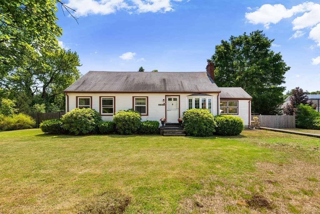 1569 Main St, Tewksbury MA 01876 photo 2