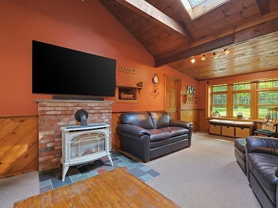 209 Highland St, Stoughton MA 02072 photo 15