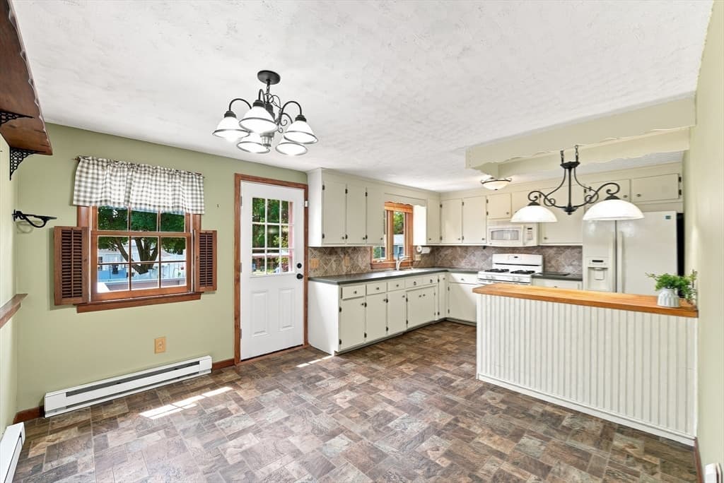 279 Adams St, Agawam MA 01001 photo 13