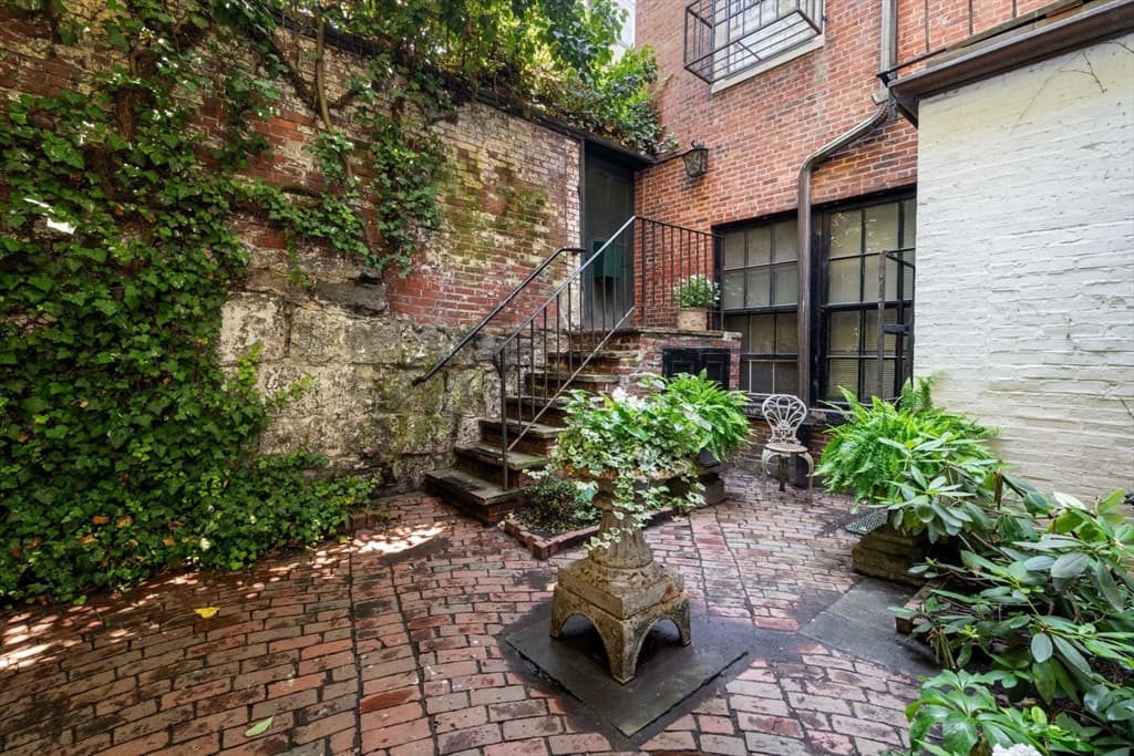 Condominium at 21 Walnut # M, Boston MA 02108, photo 19 of 21