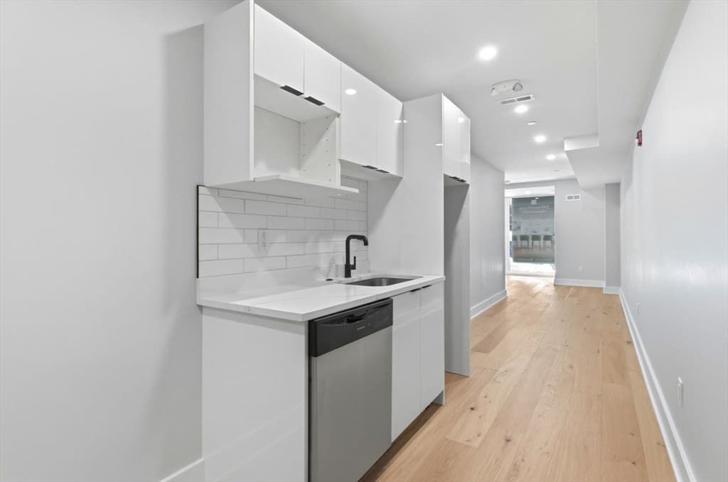 230 Friend Street # 1, Boston MA 02114 photo 6