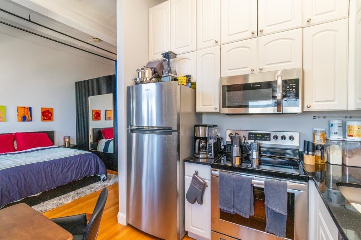 Condominium at 320 W 2nd St # 303, Boston MA 02127, photo 6 of 17