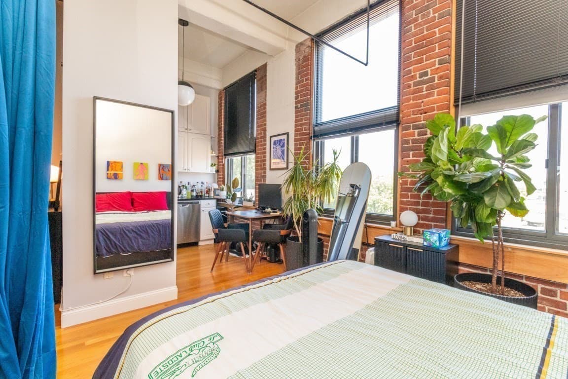 Condominium at 320 W 2nd St # 303, Boston MA 02127, photo 10 of 17