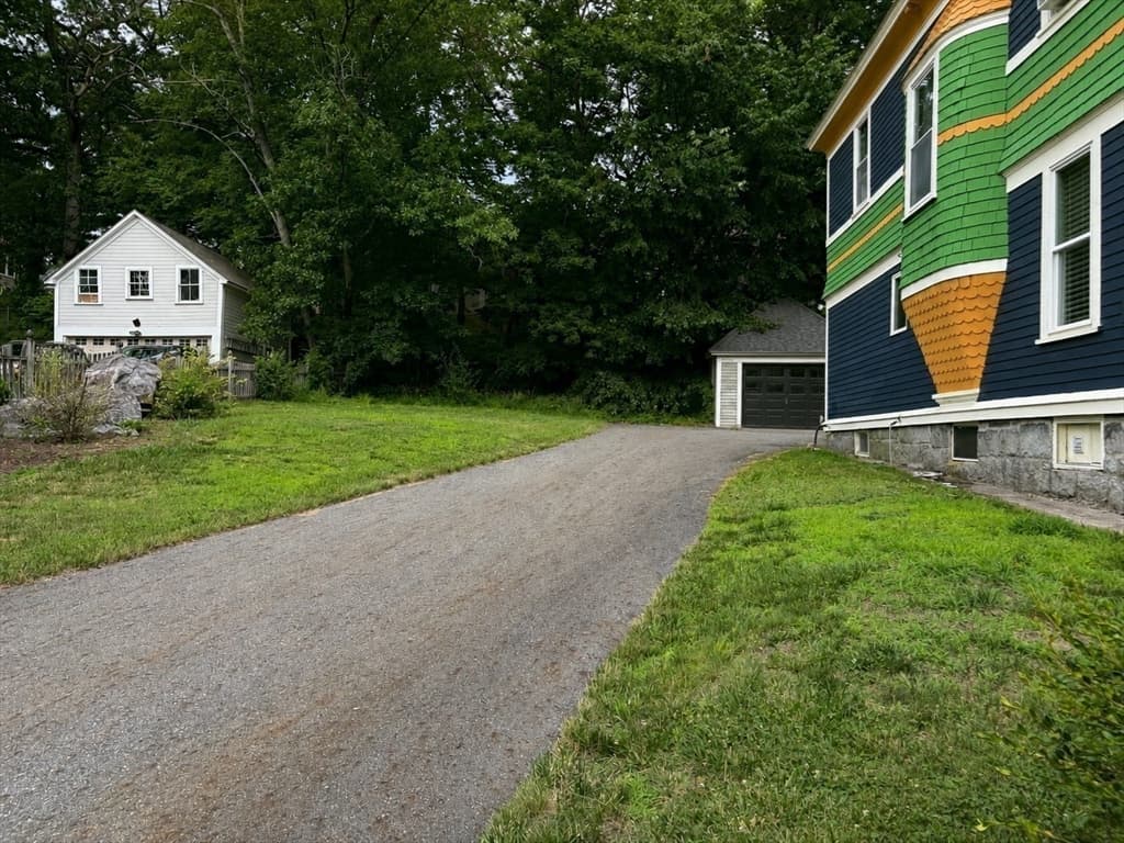 294 Wentworth Ave, Lowell MA 01852 photo 40