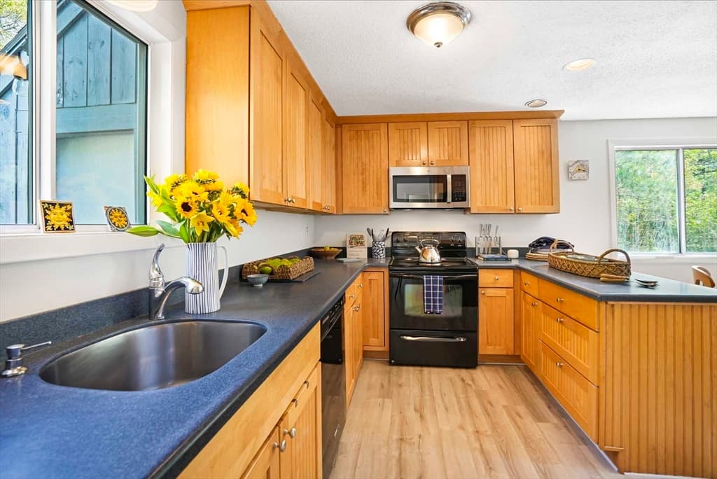 44 Prices Way, Edgartown MA 02539 photo 13