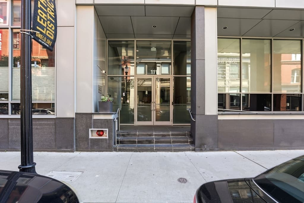 Condominium at 111 Beach St # 3B, Boston MA 02111, Boston, photo 22 of 32