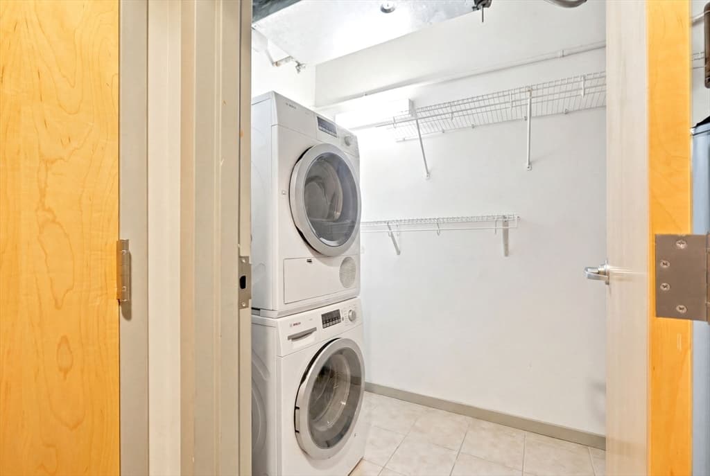 Condominium at 111 Beach St # 3B, Boston MA 02111, Boston, photo 31 of 32