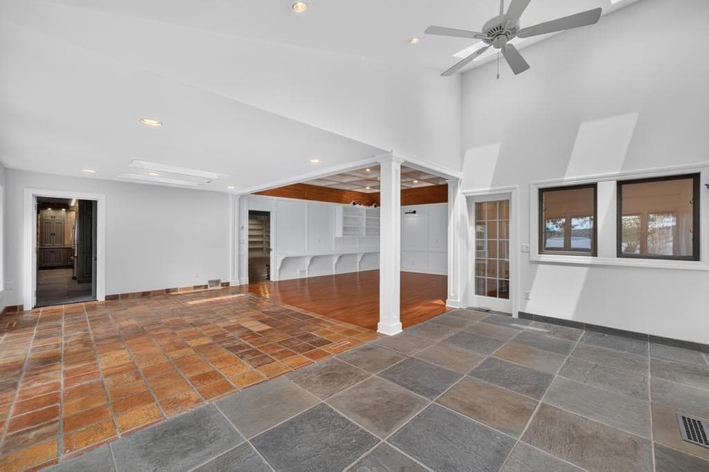 683 Neck Road, Tiverton RI 02878 photo 28