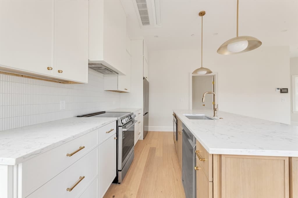 3915 Washington Street, Boston MA 02131 photo 14