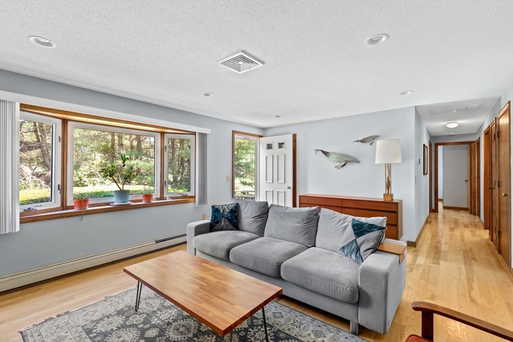 90 Village Ln, Wellfleet MA 02667 photo 5
