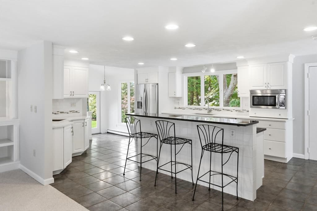 129 Pearl Street, Burlington MA 01803 photo 10