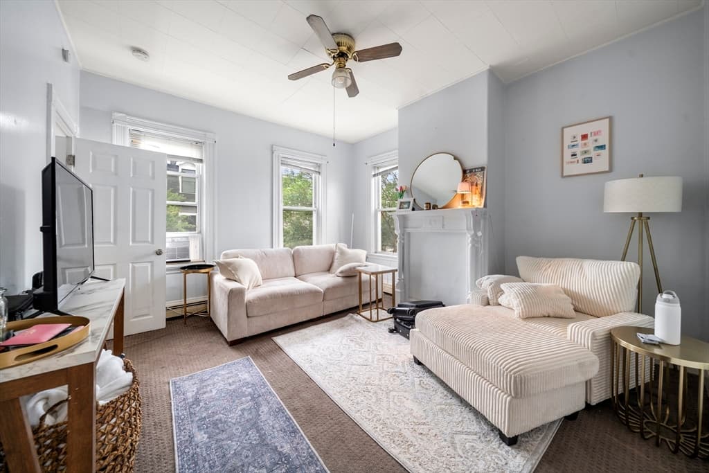 3 Family at 48 H Street, Boston MA 02127, Boston, photo 3 of 19