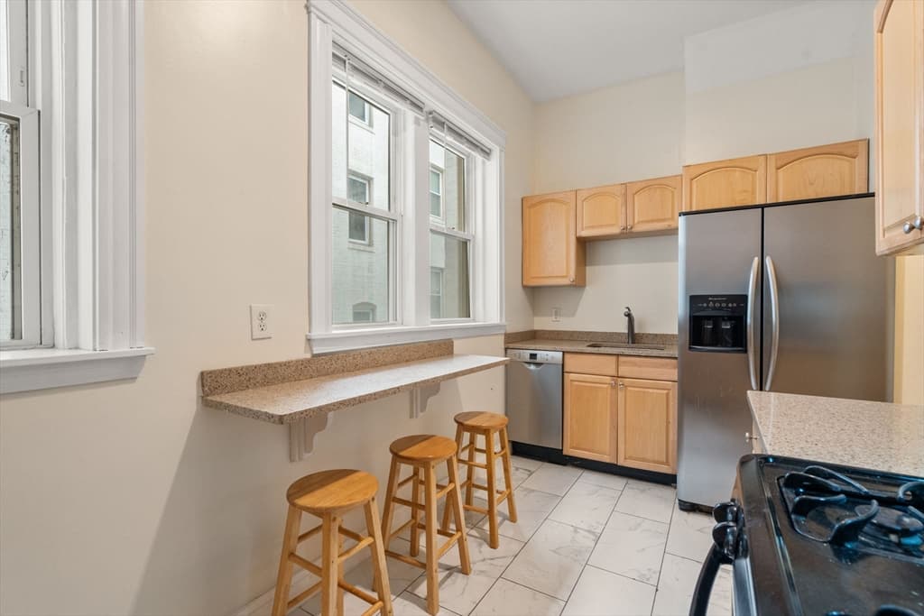 Condominium at 1109 Boylston St # 4, Boston MA 02215, Boston, photo 17 of 24