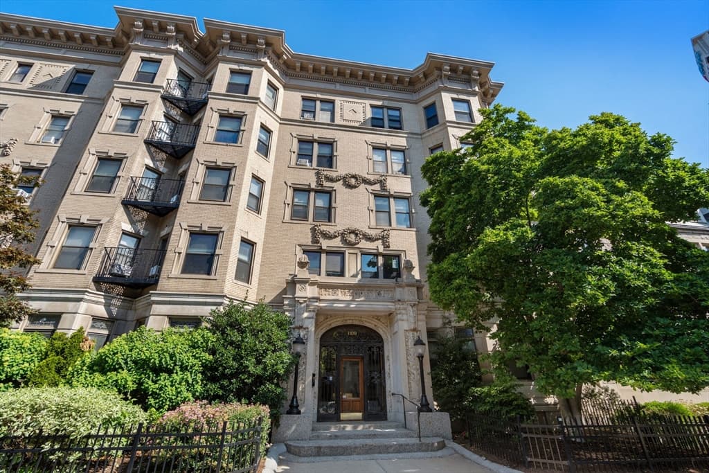 Condominium at 1109 Boylston St # 4, Boston MA 02215, Boston, photo 21 of 24