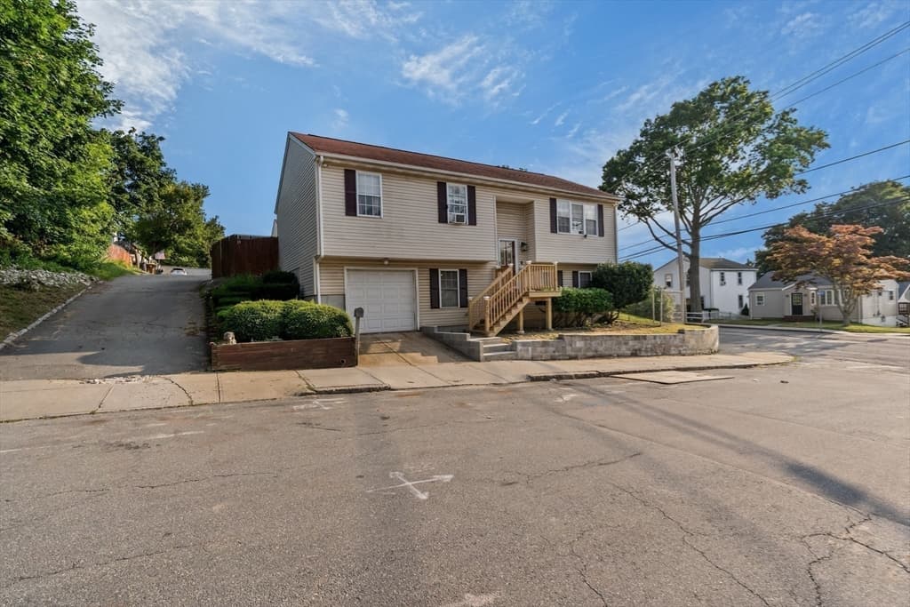 175 Slade St, Fall River MA 02724 photo 2