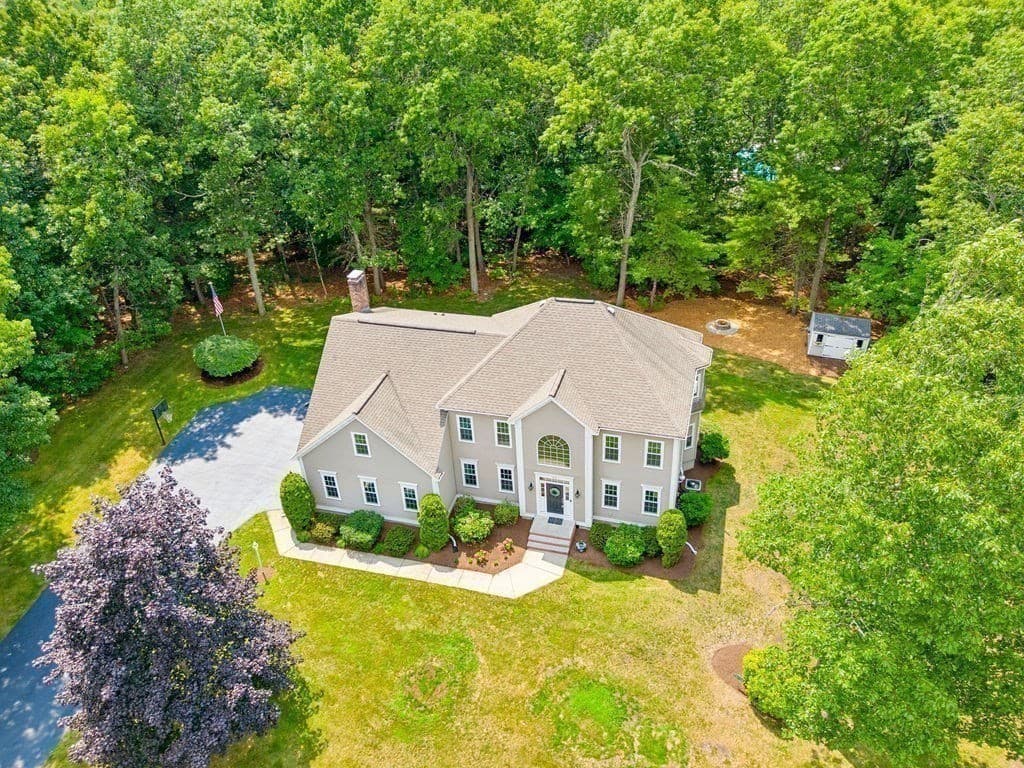 43 Northern Spy Rd, Franklin MA 02038 photo 3