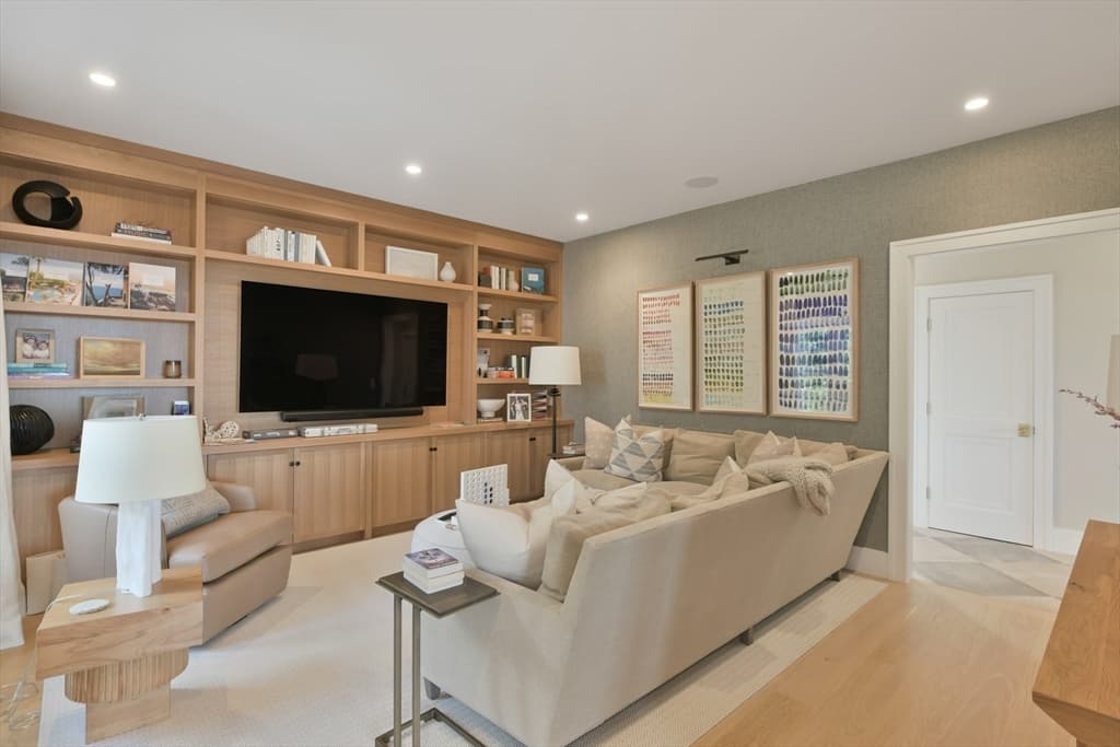 24 Westwood Road, Falmouth MA 02556 photo 14