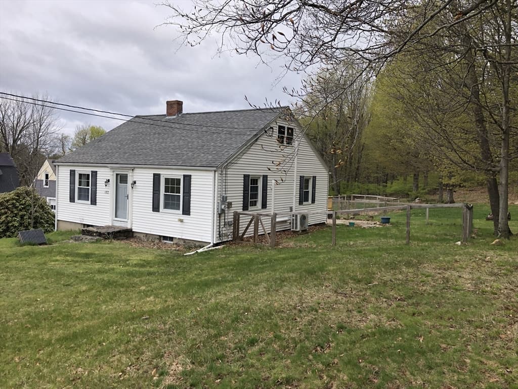 Single Family Residence at 132 Main St, Rutland MA 01543, Rutland, photo 2 of 13