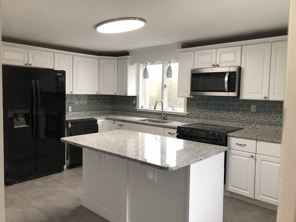 Single Family Residence at 132 Main St, Rutland MA 01543, Rutland, photo 5 of 13