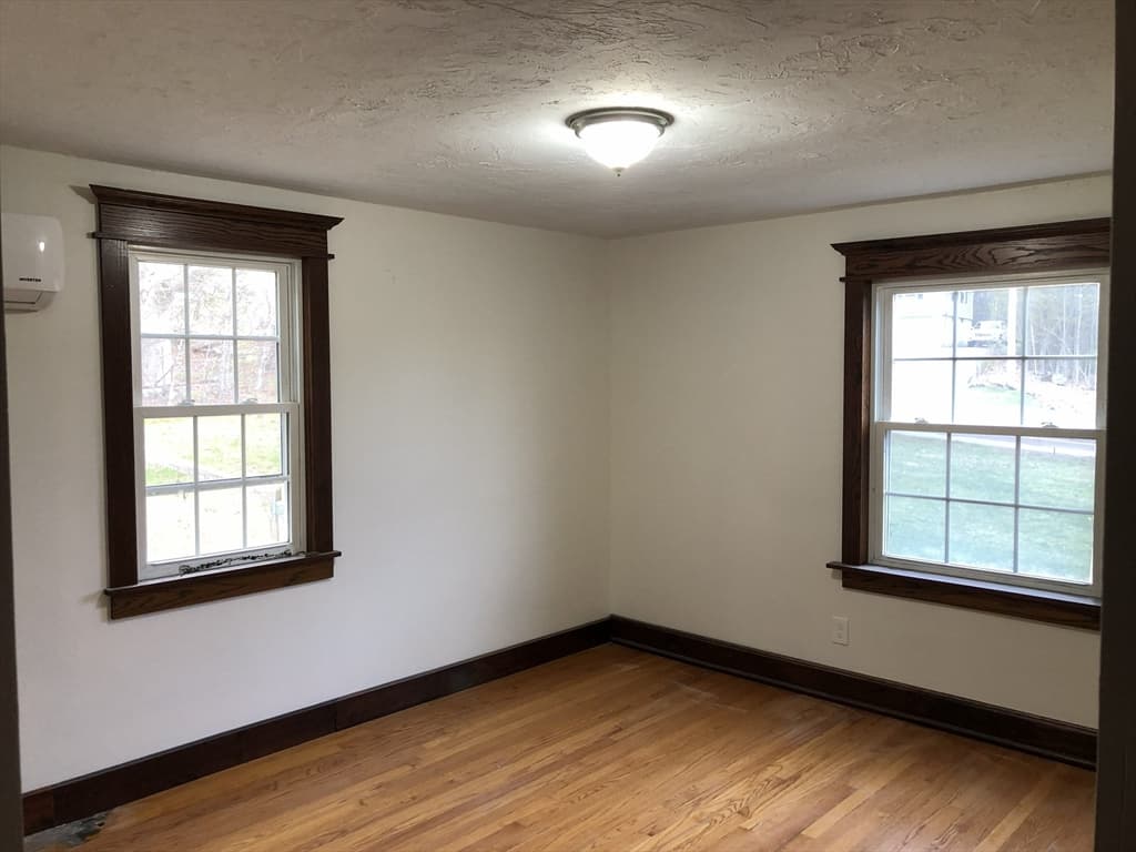 Single Family Residence at 132 Main St, Rutland MA 01543, Rutland, photo 8 of 13