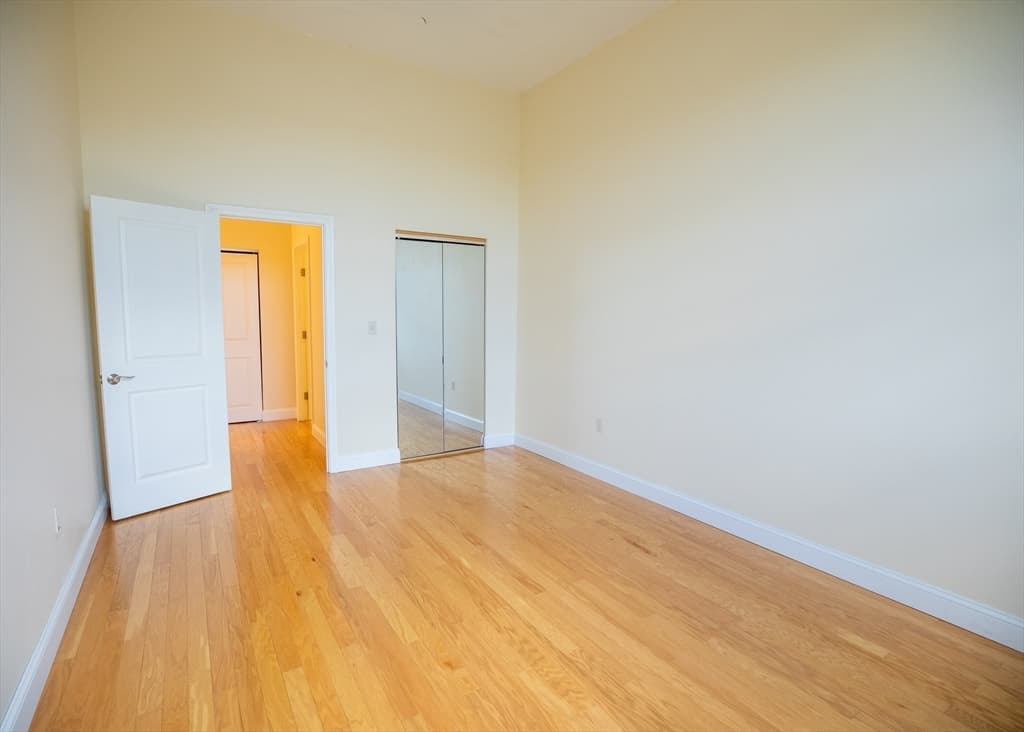 Condominium at 16 Balmoral Street # 417, Andover MA 01810, Andover, photo 16 of 20
