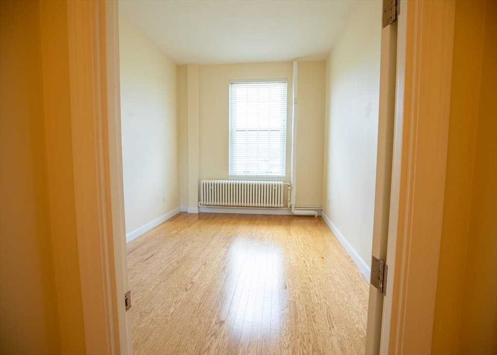Condominium at 16 Balmoral Street # 417, Andover MA 01810, Andover, photo 15 of 20